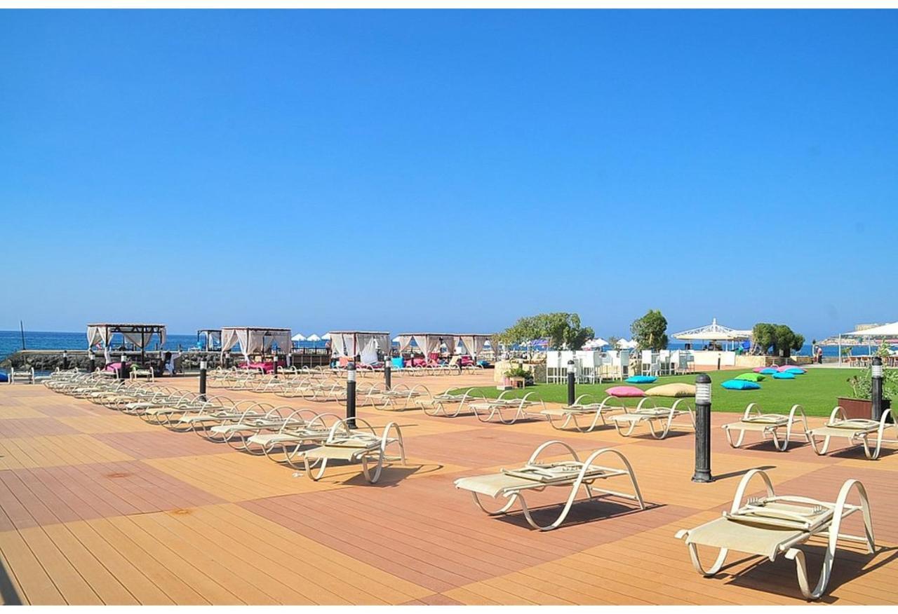 Ada Beach Hotel Krini Екстер'єр фото