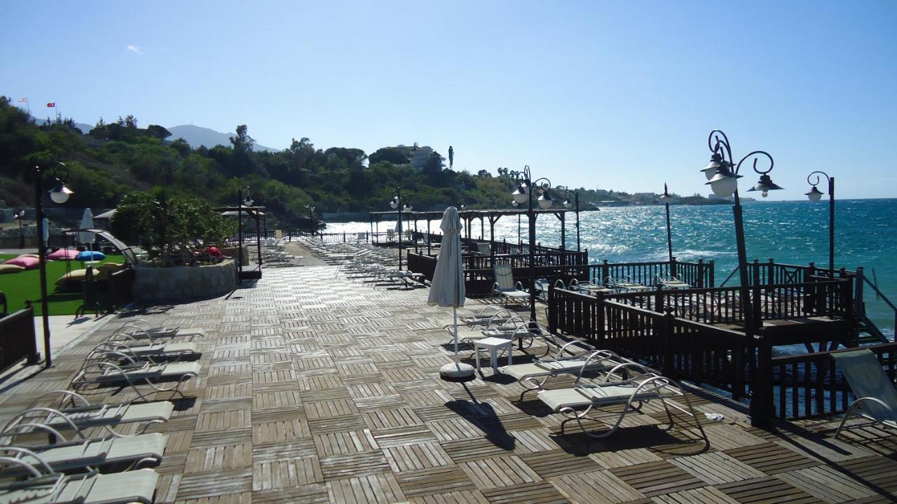 Ada Beach Hotel Krini Екстер'єр фото